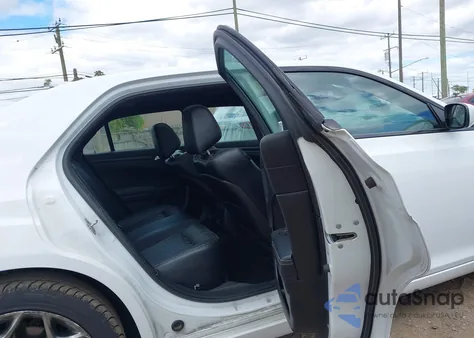 2015 Chrysler 300 300S из США, поврежденный, VIN 2C3CCABG4FH872498